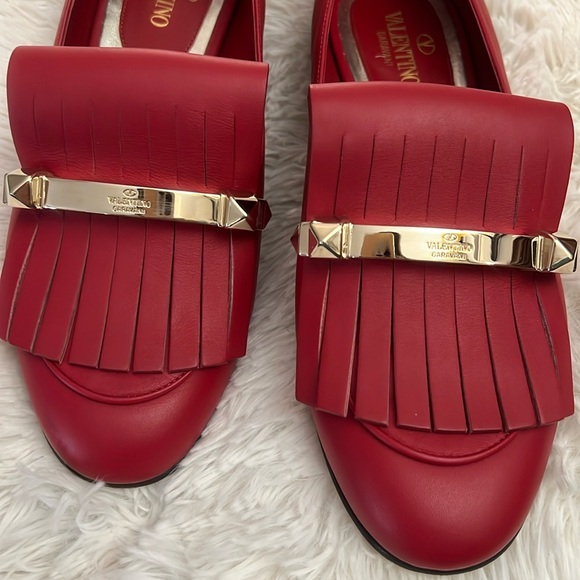 VALENTINO GARAVANI Uptown Embellished Fringed Leather Loafers - Red Size 38/8 US - Picture 1 of 16